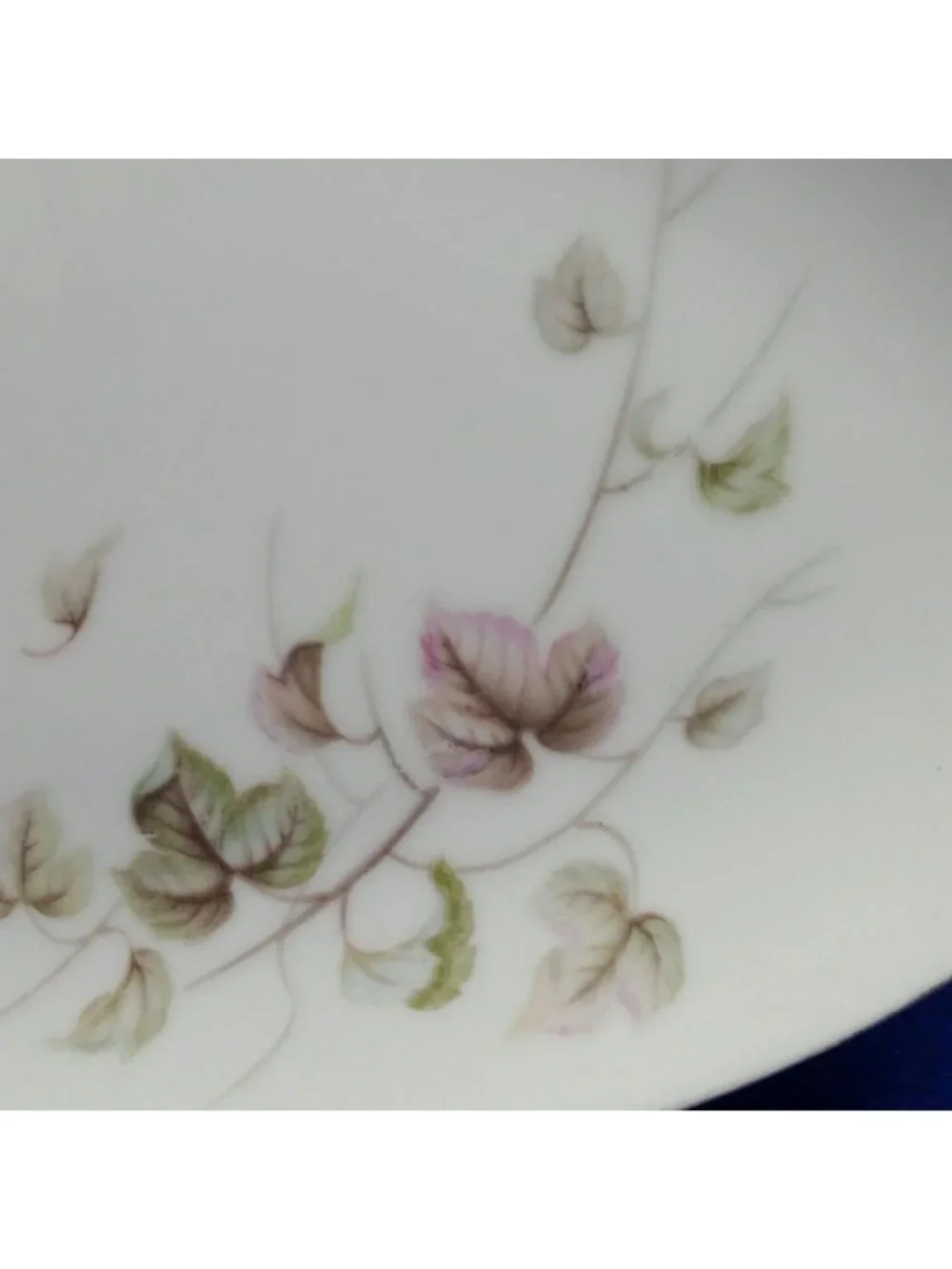 Yamaka China Breeze Underplate or Relish Dish 674 Pink, Brown and Grey Leaves
